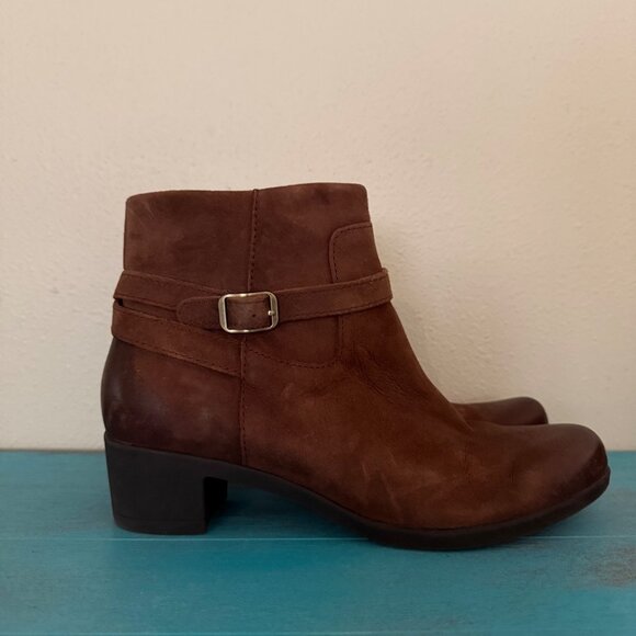 Dansko 'Cagney' Brown Leather/Suede Heeled Booties Sz 41 US 10.5-11 - Picture 1 of 9